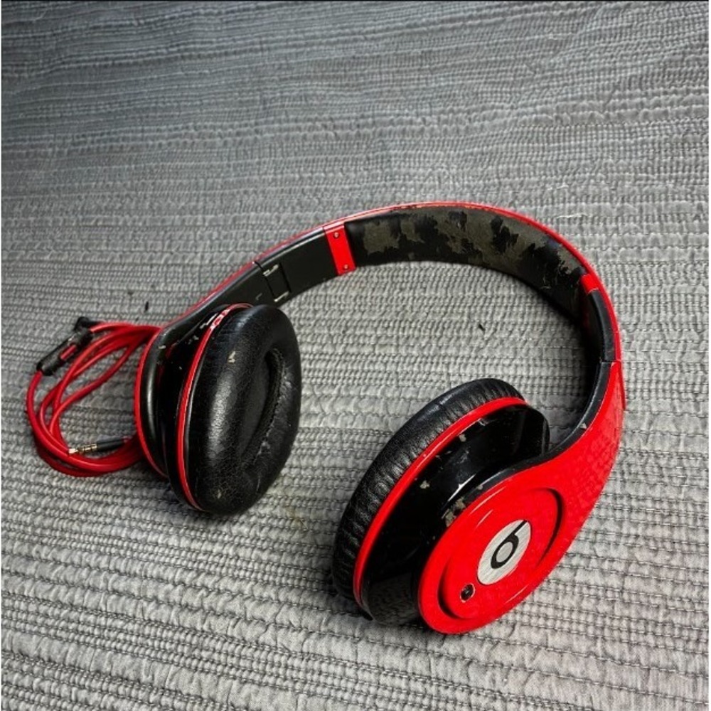 Beats by Dr. Dre Studio 1 Wired Over Ear Headphones Red Black With Case 1st Gen